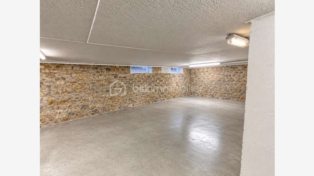 Cession FDC habillement 110m² à Fougères centre