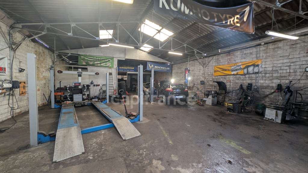 FDC garage pneumatique à vendre à Alençon (61)