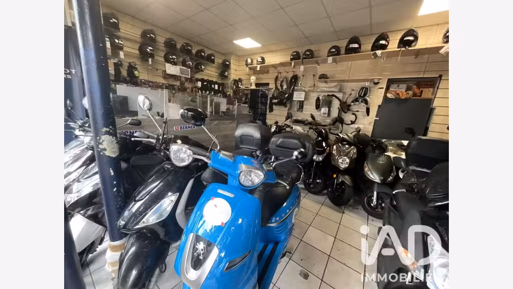 Vente fonds de commerce motos à Courbevoie