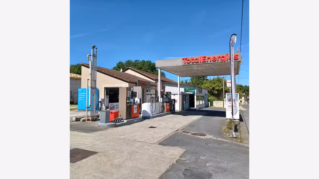 A vendre station service sur axe principal Galgon
