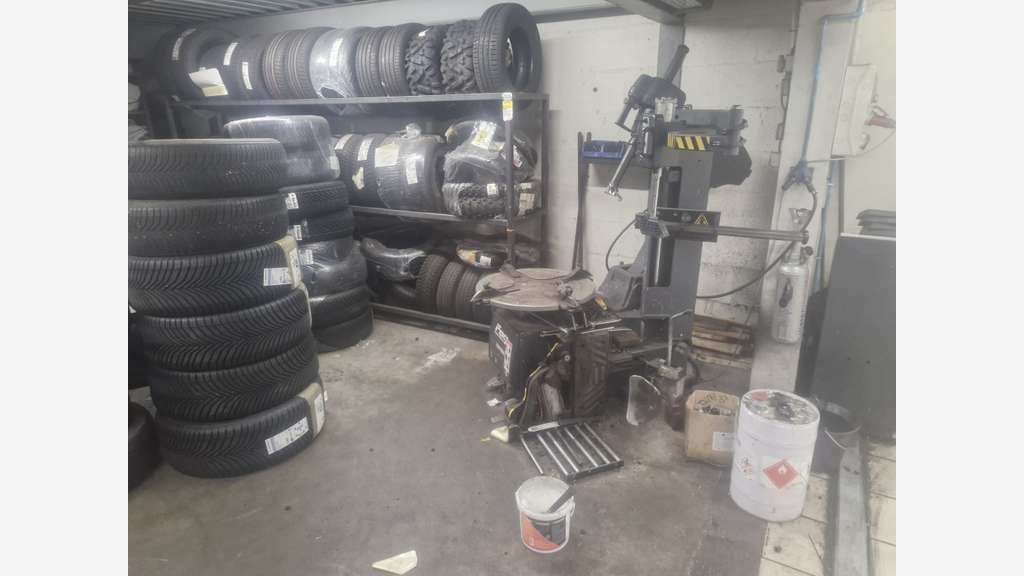 Vente garage auto + Atelier XXL 🚗🔧 en Loire