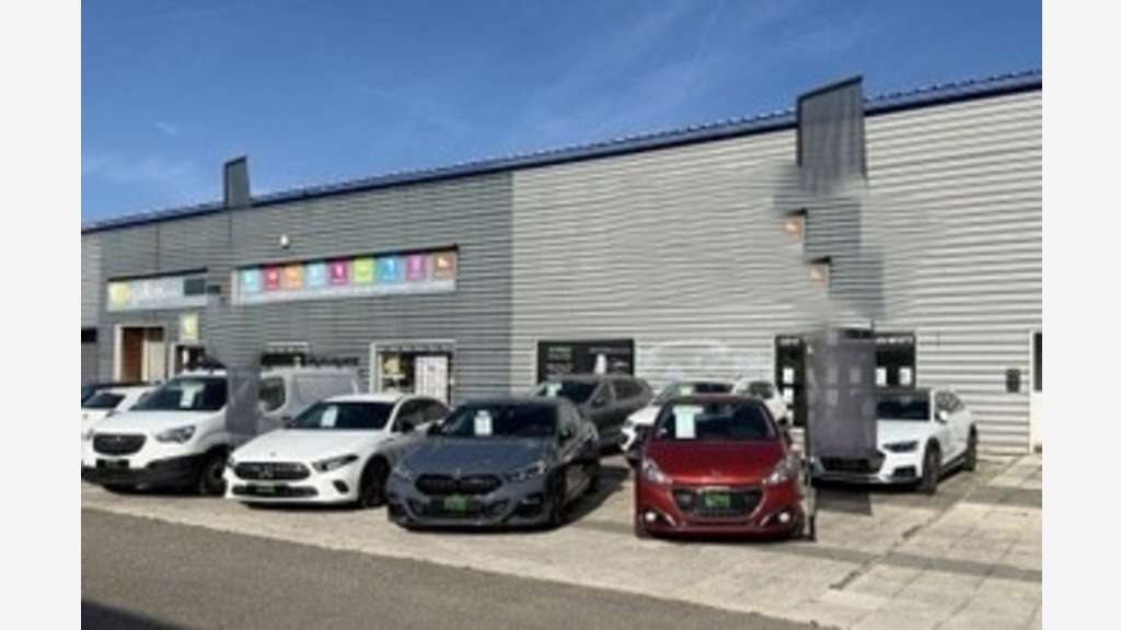 Cède garage automobile vente de véhicules occas 26