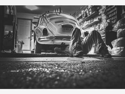 À céder fonds de garage automobile à l' Huisserie