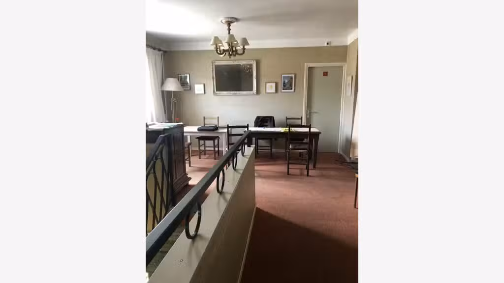 FDC hôtel ** rénové à vendre en Ariège