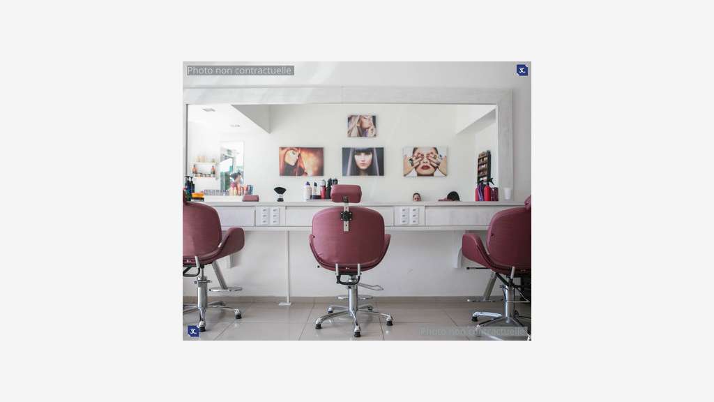 A VENDRE - SALON DE COIFFURE - CENTRE ARCACHON
