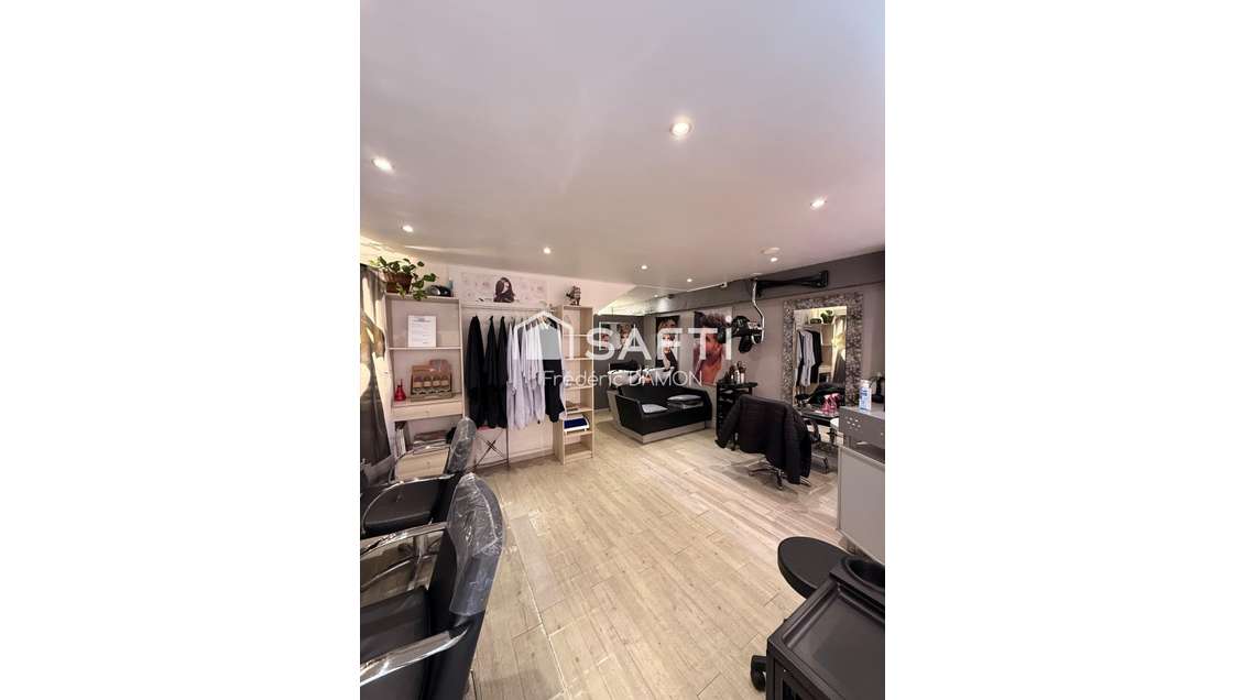Vente salon de coiffure de 25m² à Bandol centre