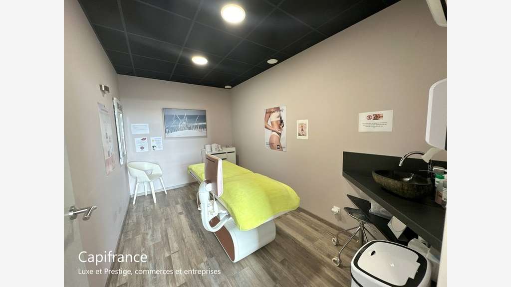 Vente murs et fonds bien-être Barneville-Carteret
