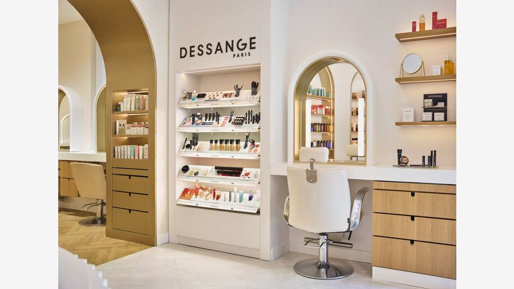Création salon de coiffure DESSANGE  à Besançon
