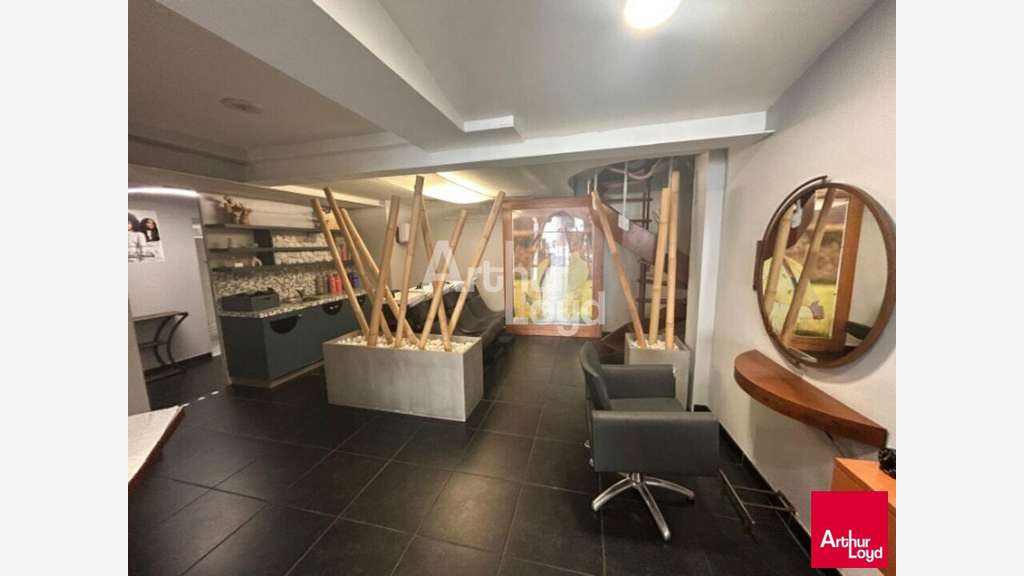 FDC salon de coiffure à vendre empl N°1 Blois 