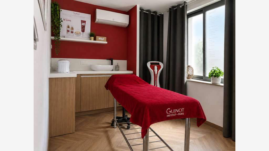 Vente institut de beauté au centre de Bollène