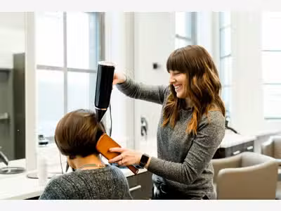Vente salon de coiffure à Bordeaux empl n°1
