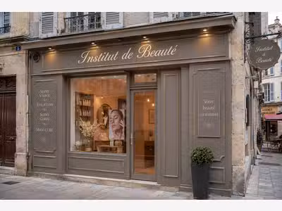 Vente FDC esthétique excellente visibilité 77