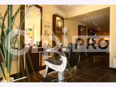 Vend FDC salon de coiffure bel empl à Craponne