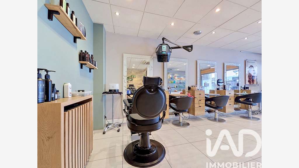 Vente salon de coiffure empl stratégique à Frangy