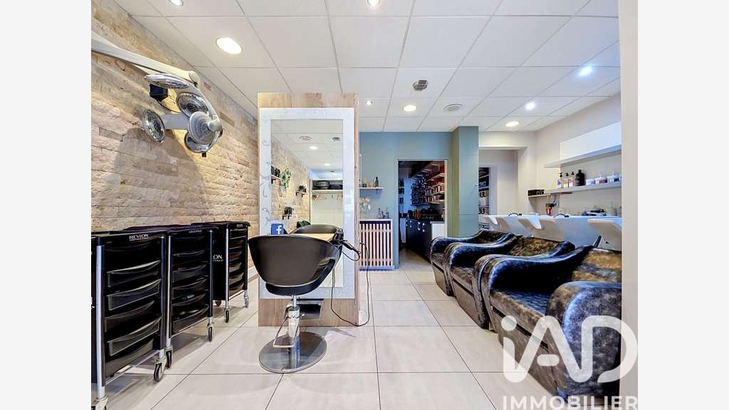 Vente salon de coiffure empl stratégique à Frangy