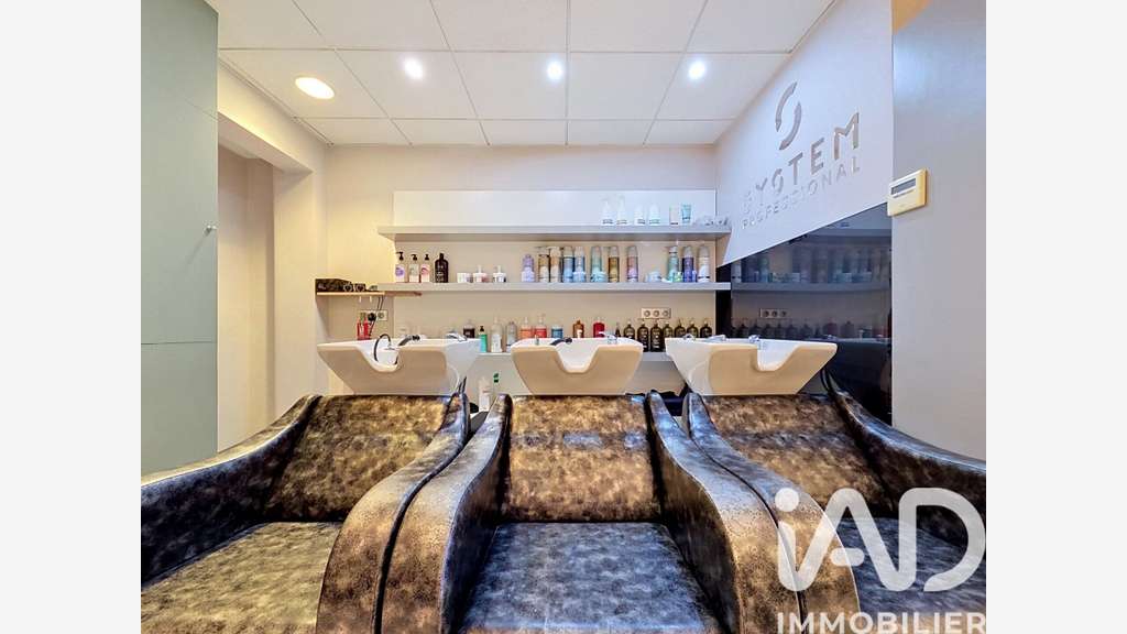 Vente salon de coiffure empl stratégique à Frangy