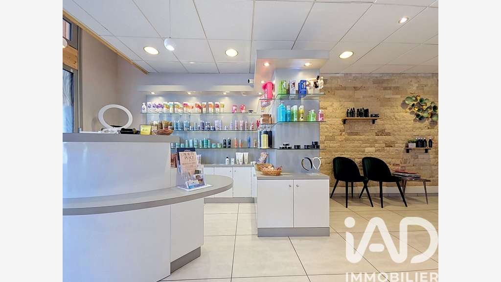 Vente salon de coiffure empl stratégique à Frangy