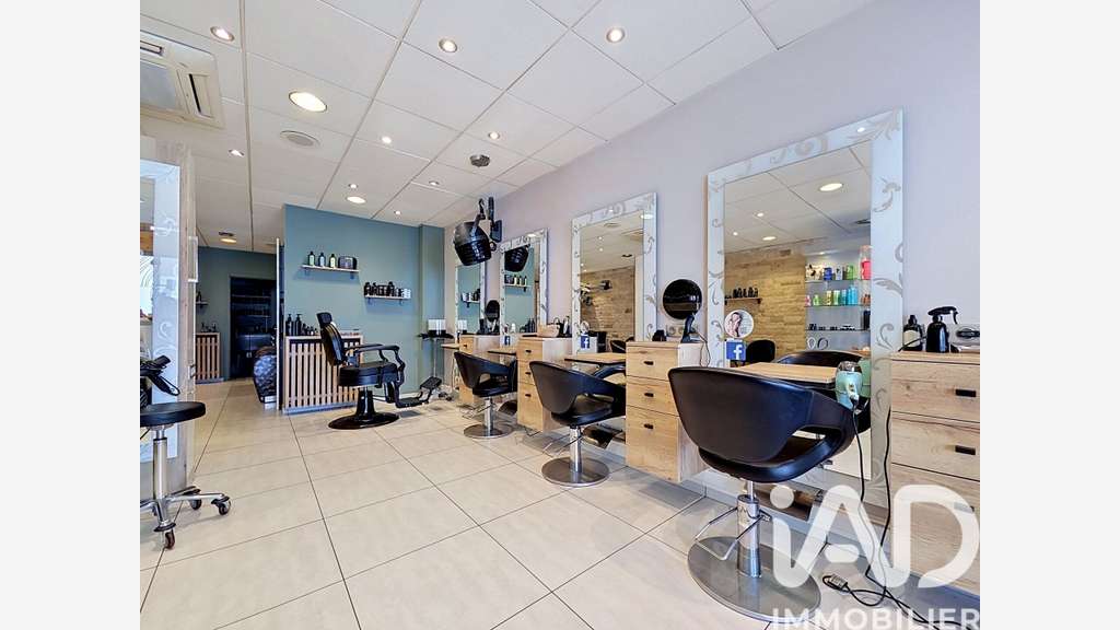 Vente salon de coiffure empl stratégique à Frangy