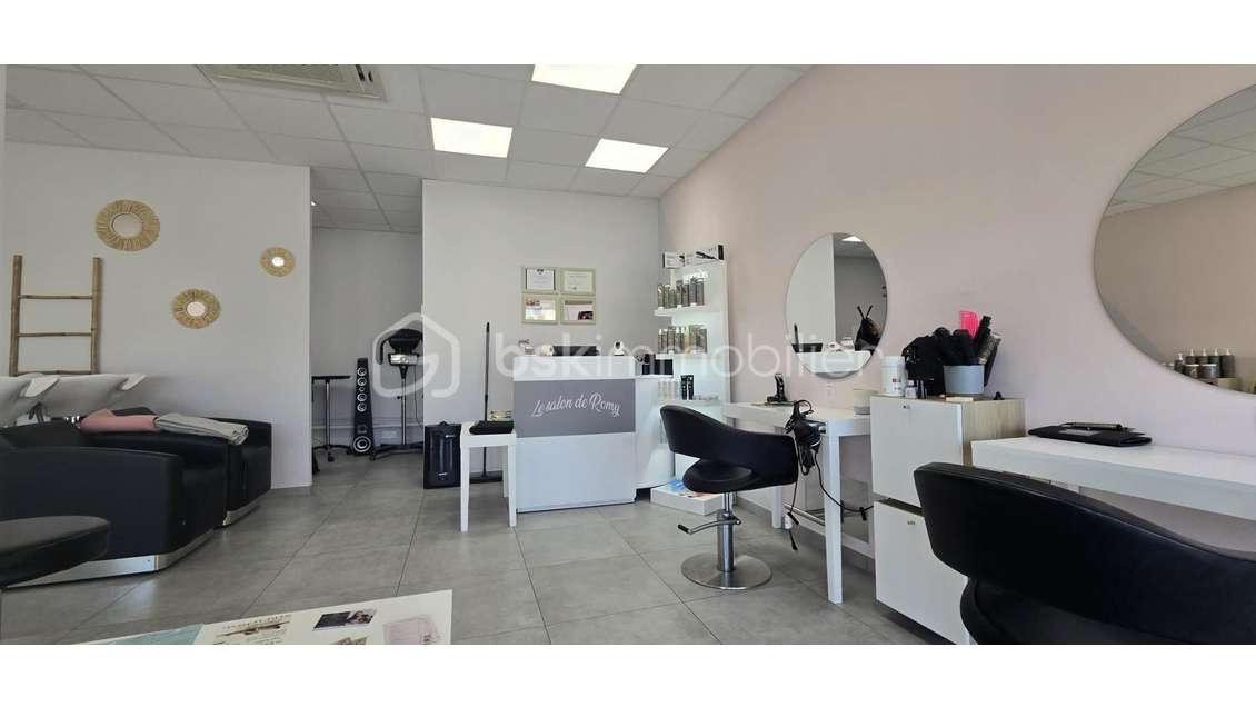 Cède salon de coiffure 41m² à Lattes empl agréable