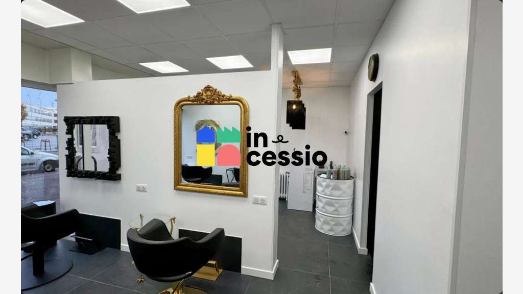 Vente salon de coiffure au mans place Washington