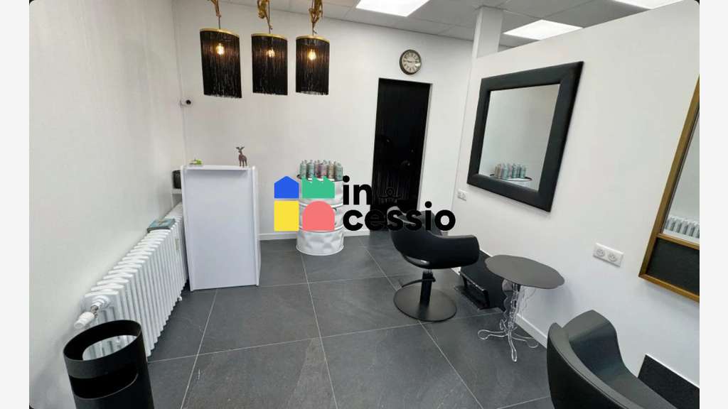 Vente salon de coiffure au mans place Washington