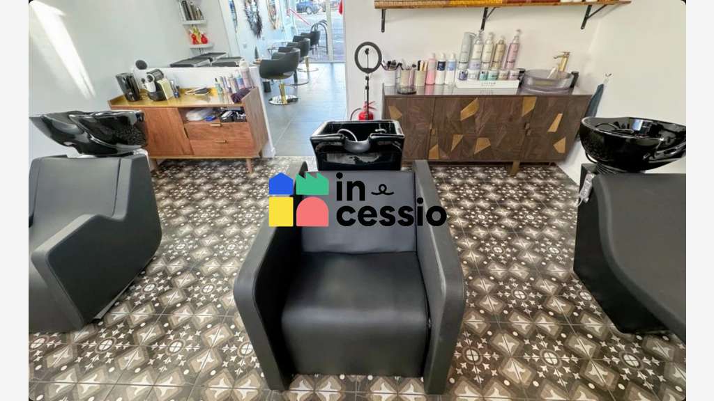 Vente salon de coiffure au mans place Washington