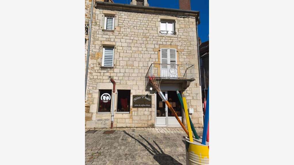 Vente FDC coiffure de 61m² au cœur de Sellières