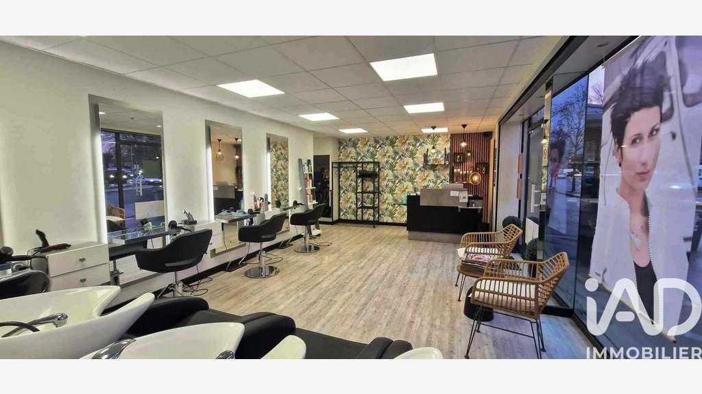 Vente salon de coiffure rénové équipé à Louviers