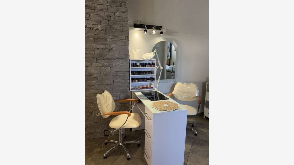 Vente salon de coiffure et d'esthétique à Luisant
