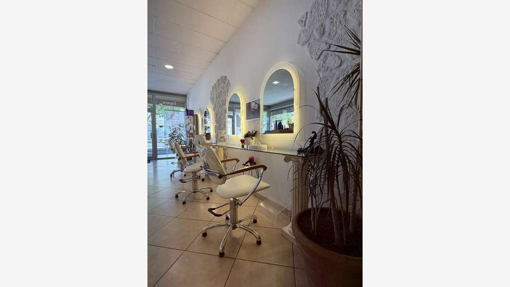 Vente salon de coiffure et d'esthétique à Luisant