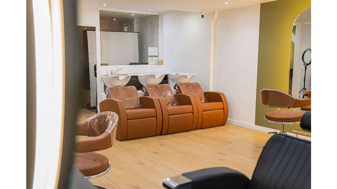 AV salon de coiffure espace esthétique à Lyon