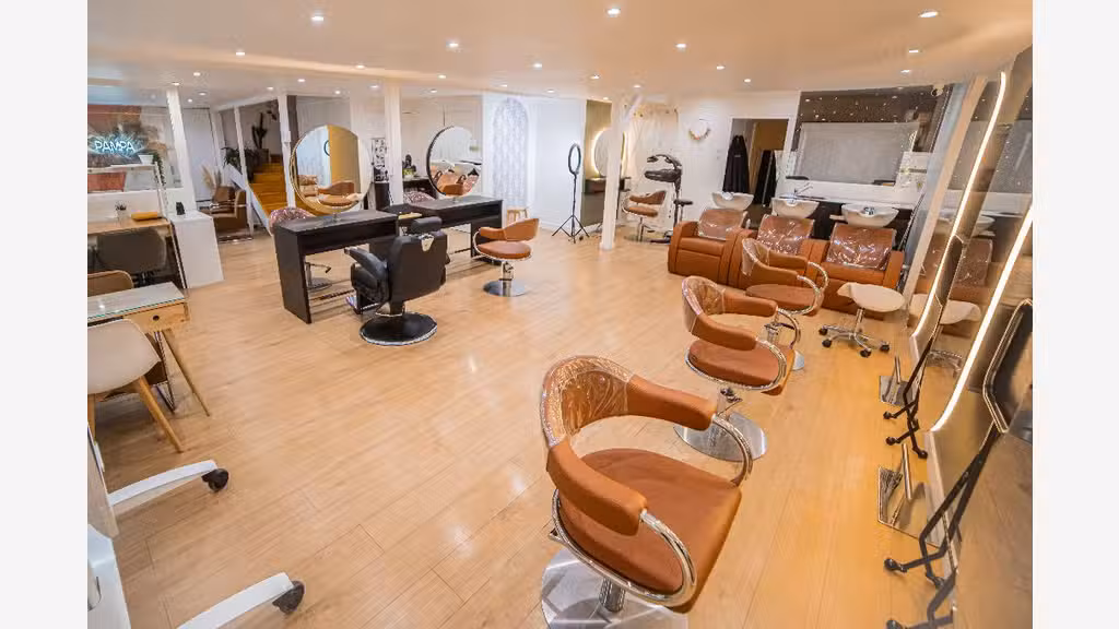 AV salon de coiffure espace esthétique à Lyon