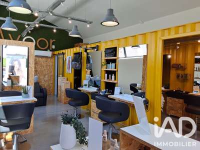 Cède salon de coiffure atypique à Mauges-sur-Loire