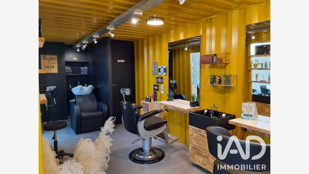 Cède salon de coiffure atypique à Mauges-sur-Loire