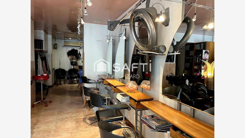 A vendre salon de coiffure 55m² à Millau centre