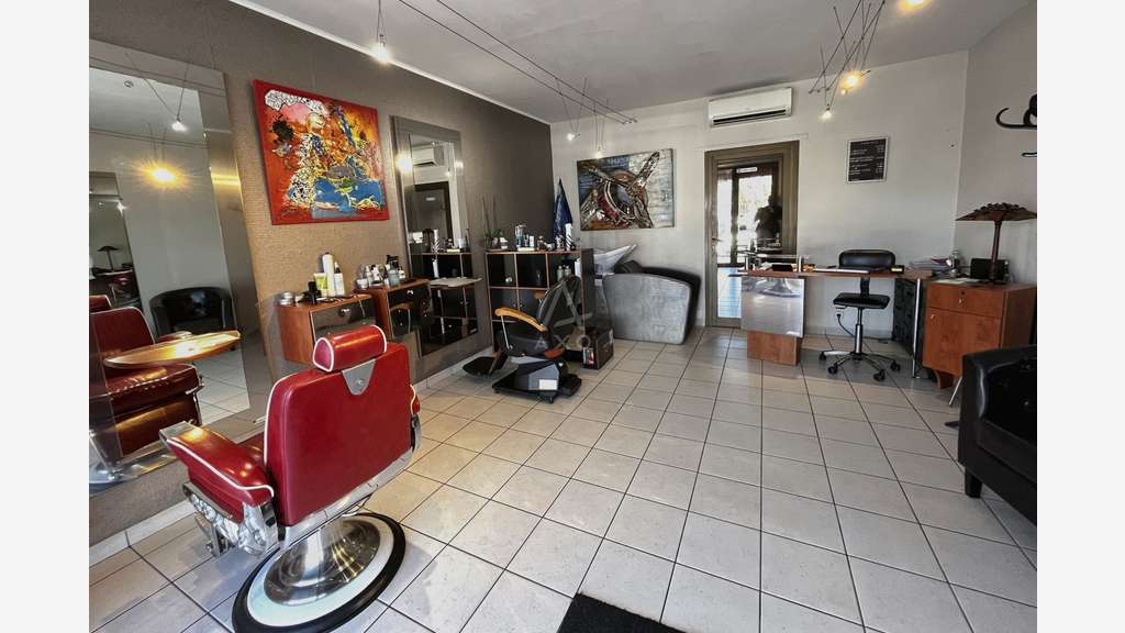 A vendre salon équipé de 27m² à Mont de Marsan