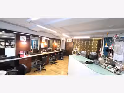 Vente salon de coiffure mixte à Nîmes empl n°1