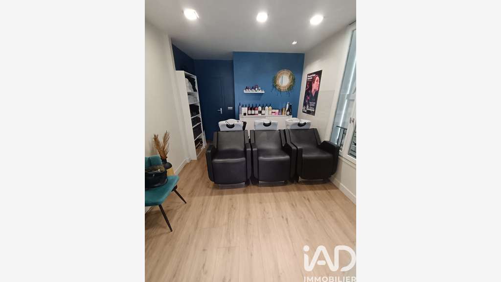 AV salon de coiffure Noisy-le-Grand empl premium