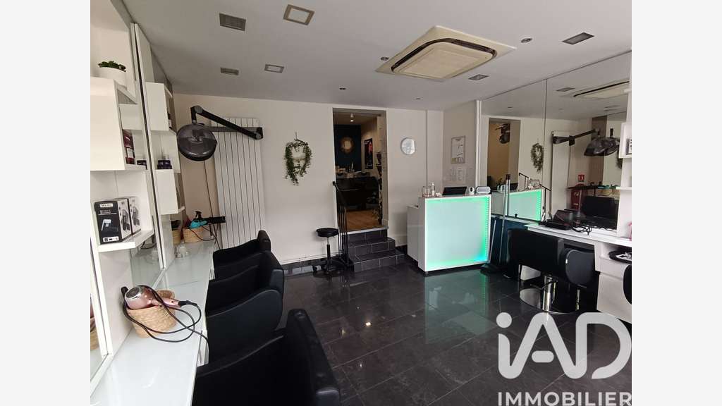 AV salon de coiffure Noisy-le-Grand empl premium