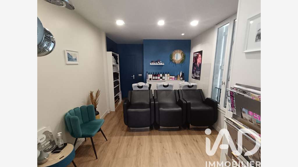 AV salon de coiffure Noisy-le-Grand empl premium