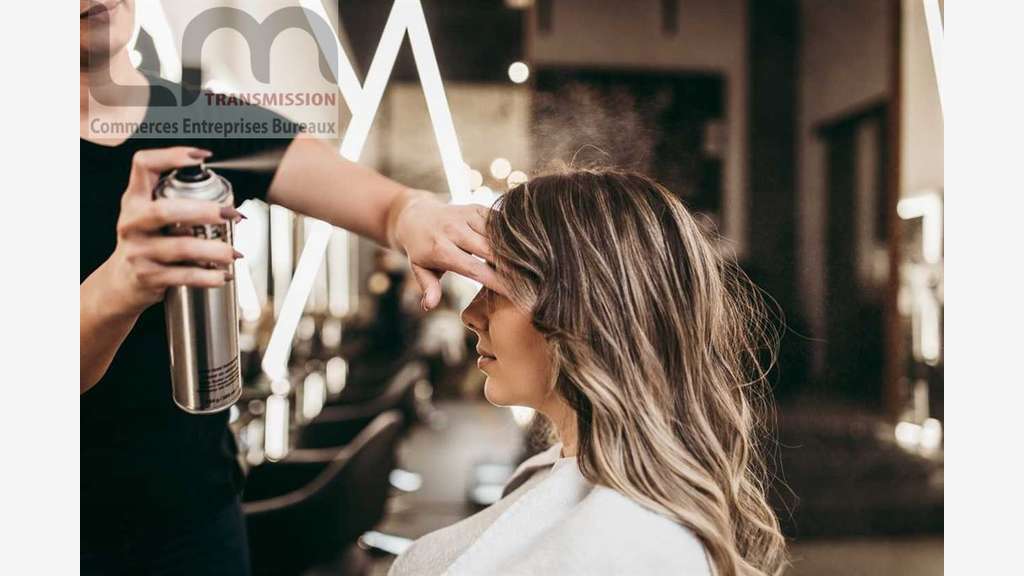 Vente très beau salon de coiffure à Paris 75011