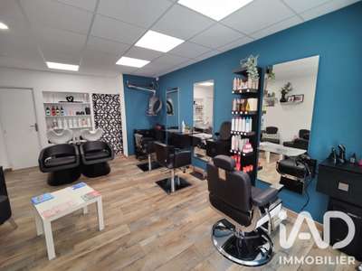 Vente salon de coiffure clientèle fidèle à Peynier