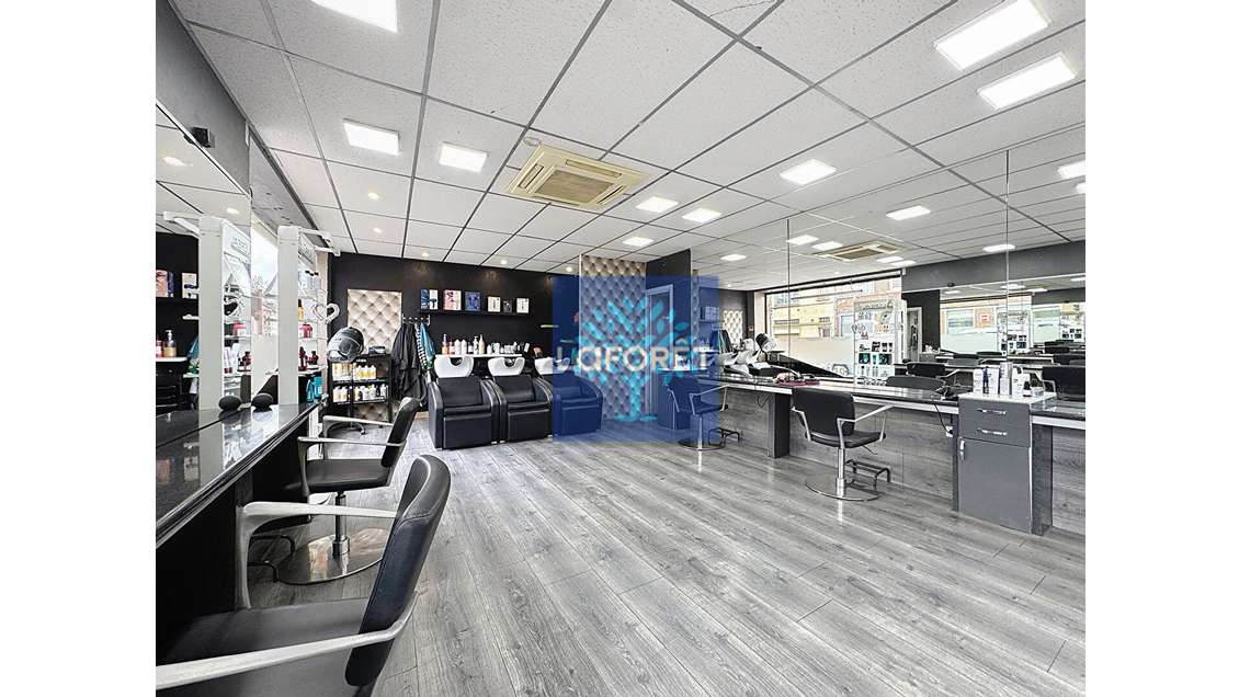 AV salon de coiffure axe passant en Quiévrechain