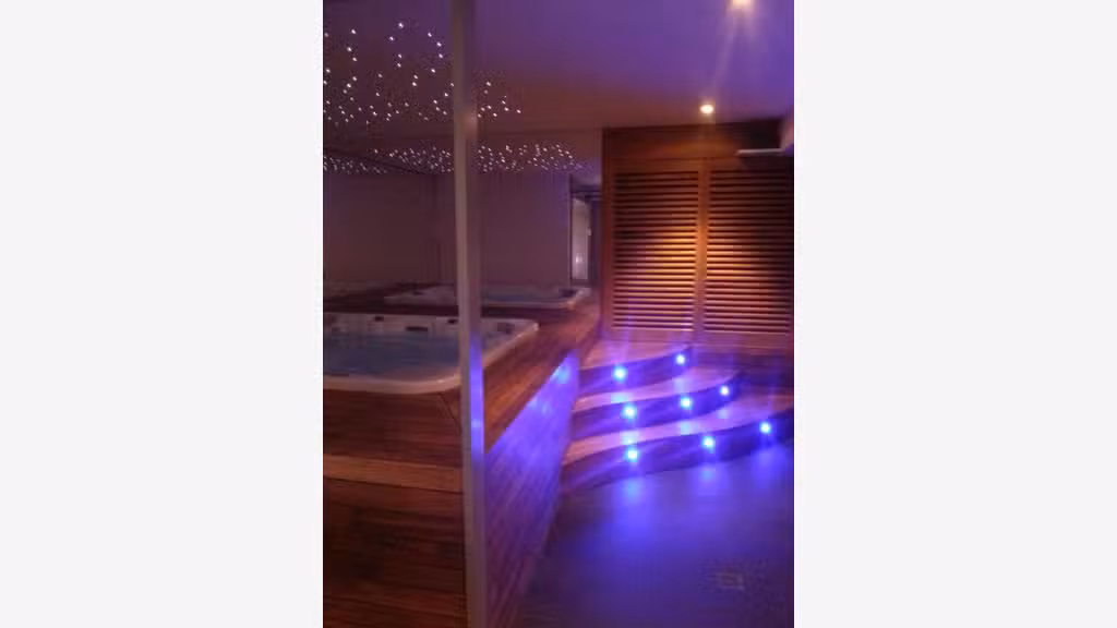 A vendre spa bien-être clé en main à Quimper
