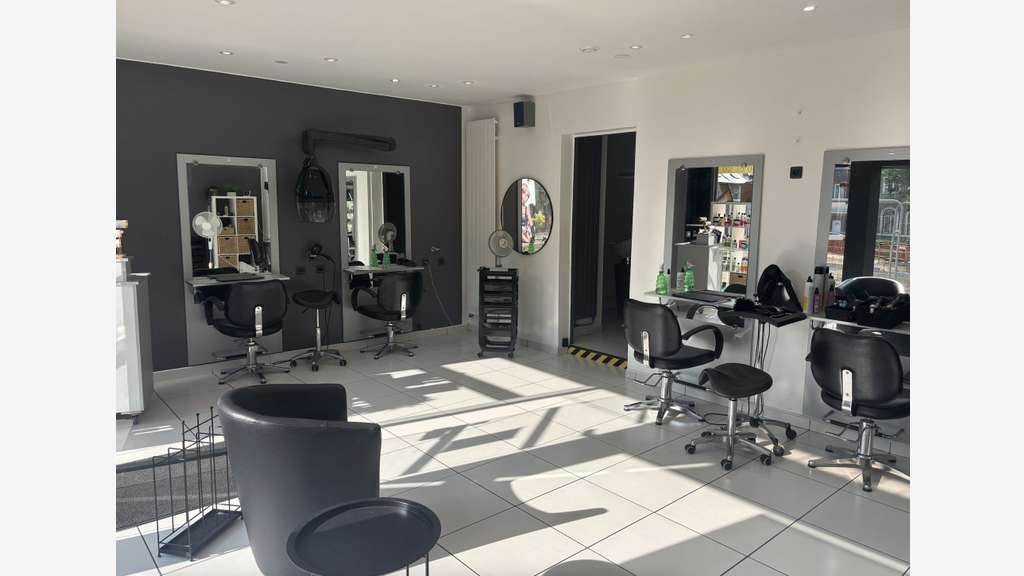 Vente salon de coiffure en zc à l'Est de Rouen