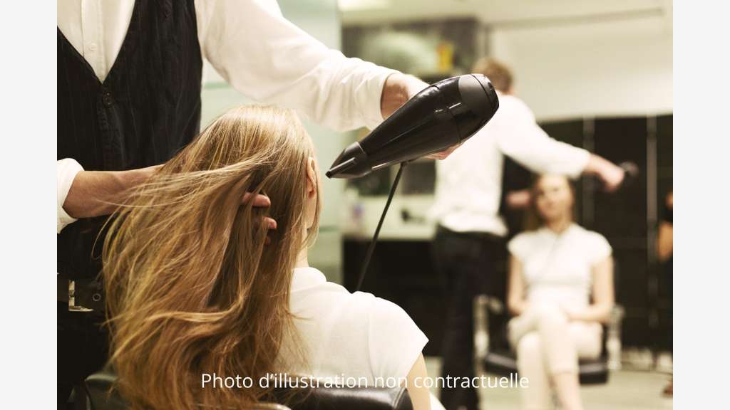 Vente salon de coiffure 104m² empl N°1 à Rumilly