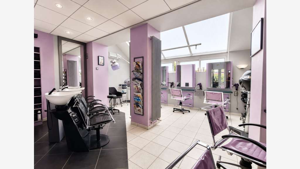 AV salon de coiffure à Saint Hilaire du Harcouet