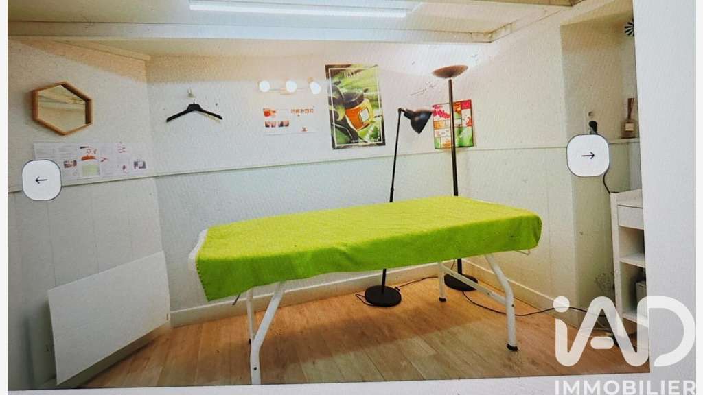 AV institut de beauté 54m² à Saint Martin D'Uriage