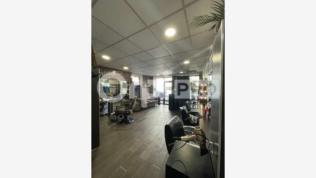 A vendre salon de coiffure Saint-Symphorien-D'Ozon