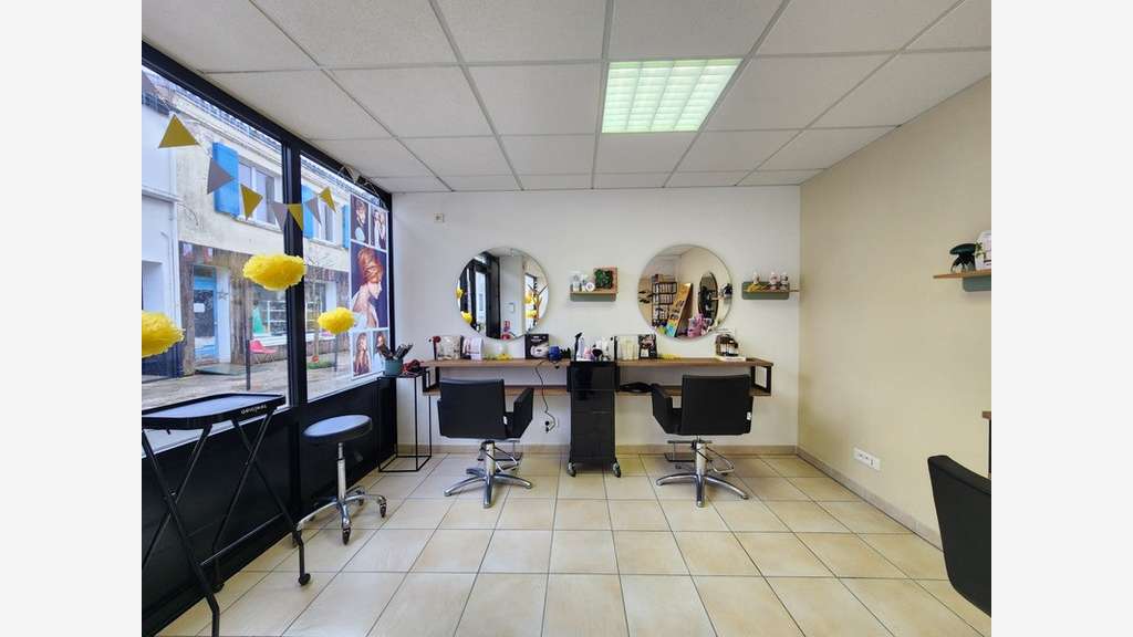 Cède salon de coiffure 44m² Saint Trojan-les-Bains